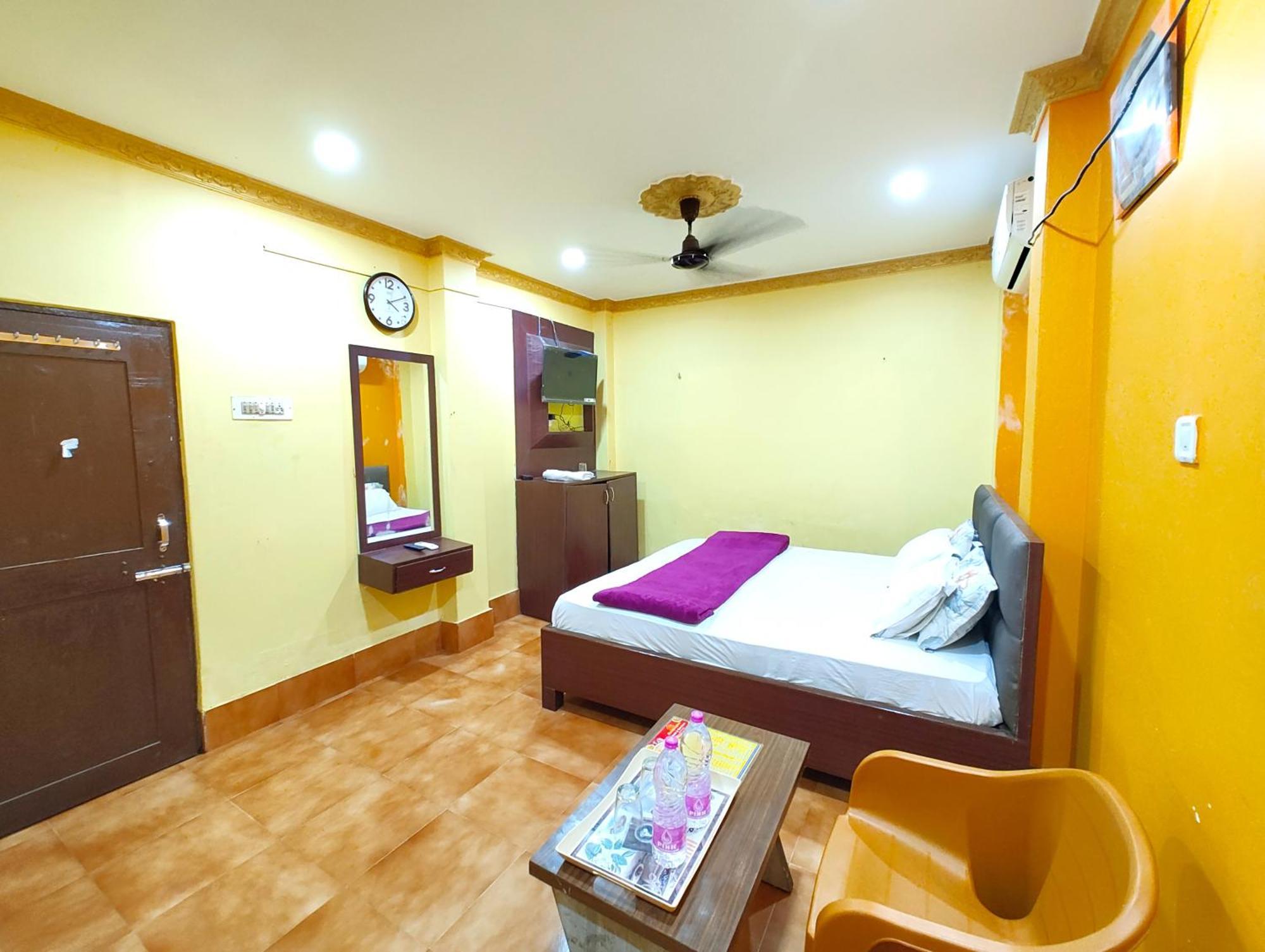 Goroomgo Sahoo Palace Puri - Prime Location Near Sea Beach - Excellent Service With Parking Facilities Kültér fotó