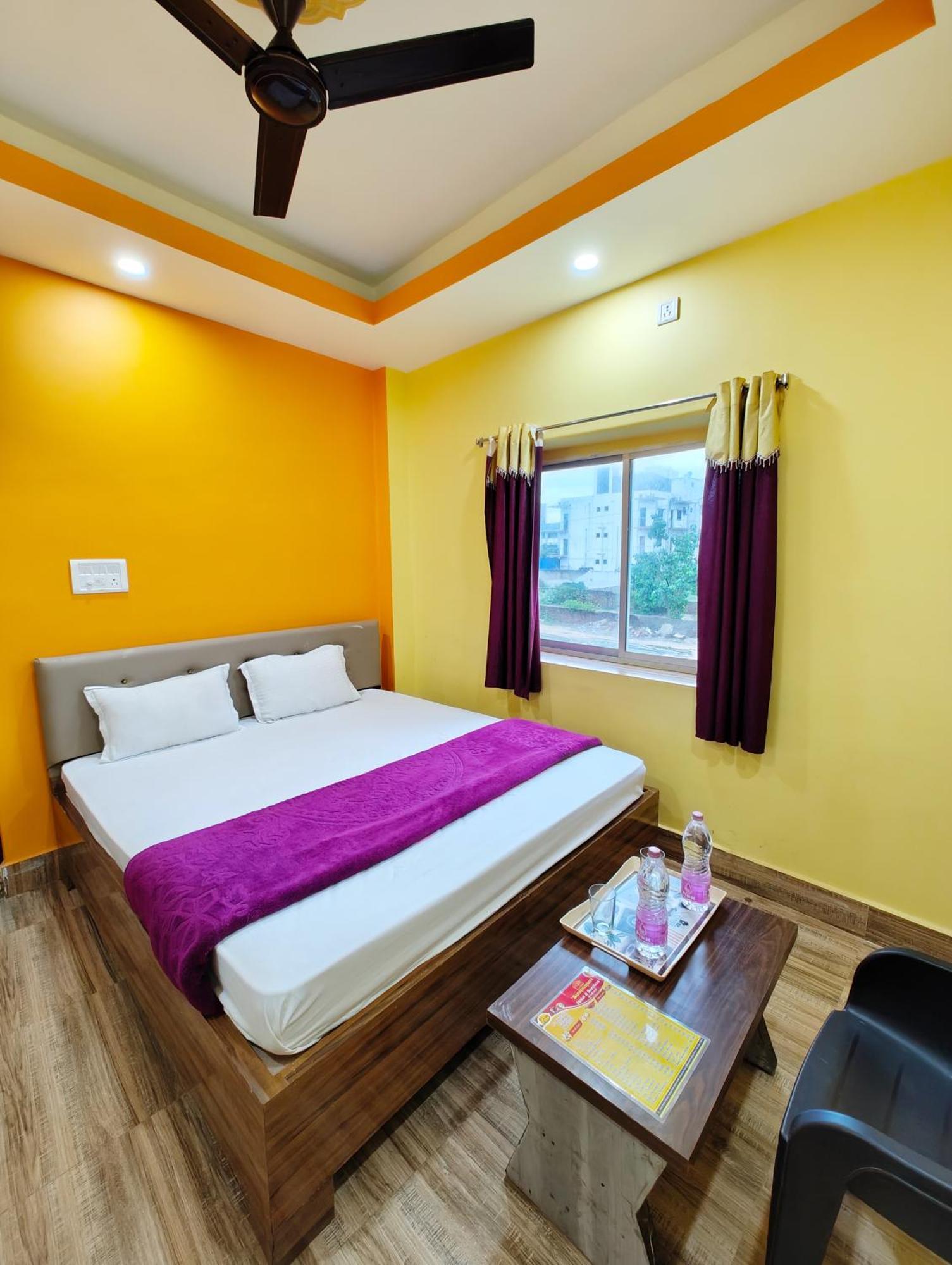 Goroomgo Sahoo Palace Puri - Prime Location Near Sea Beach - Excellent Service With Parking Facilities Kültér fotó